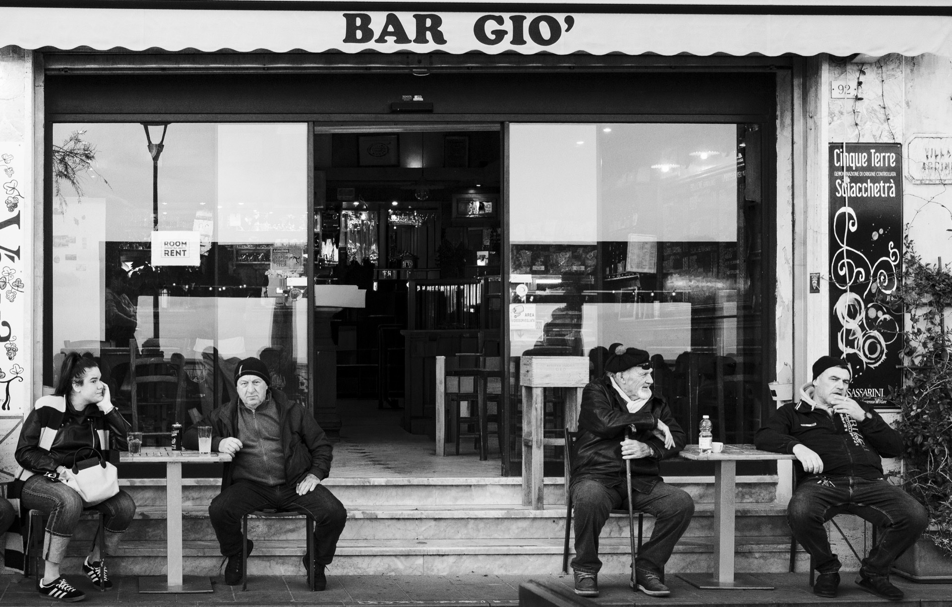 Fotografia scattata da Giacomo Corso a Bar di paese nell'anno 2026